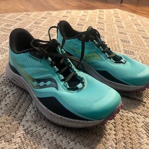 Saucony Women’s Peregrine Trail Running Shoes Size 9
